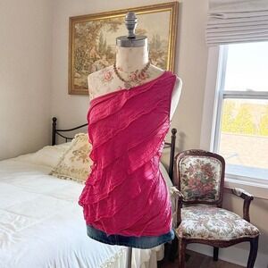 pink ruffle one shoulder top  y2k‎ wet seal pink ruffle one shoulder top medium